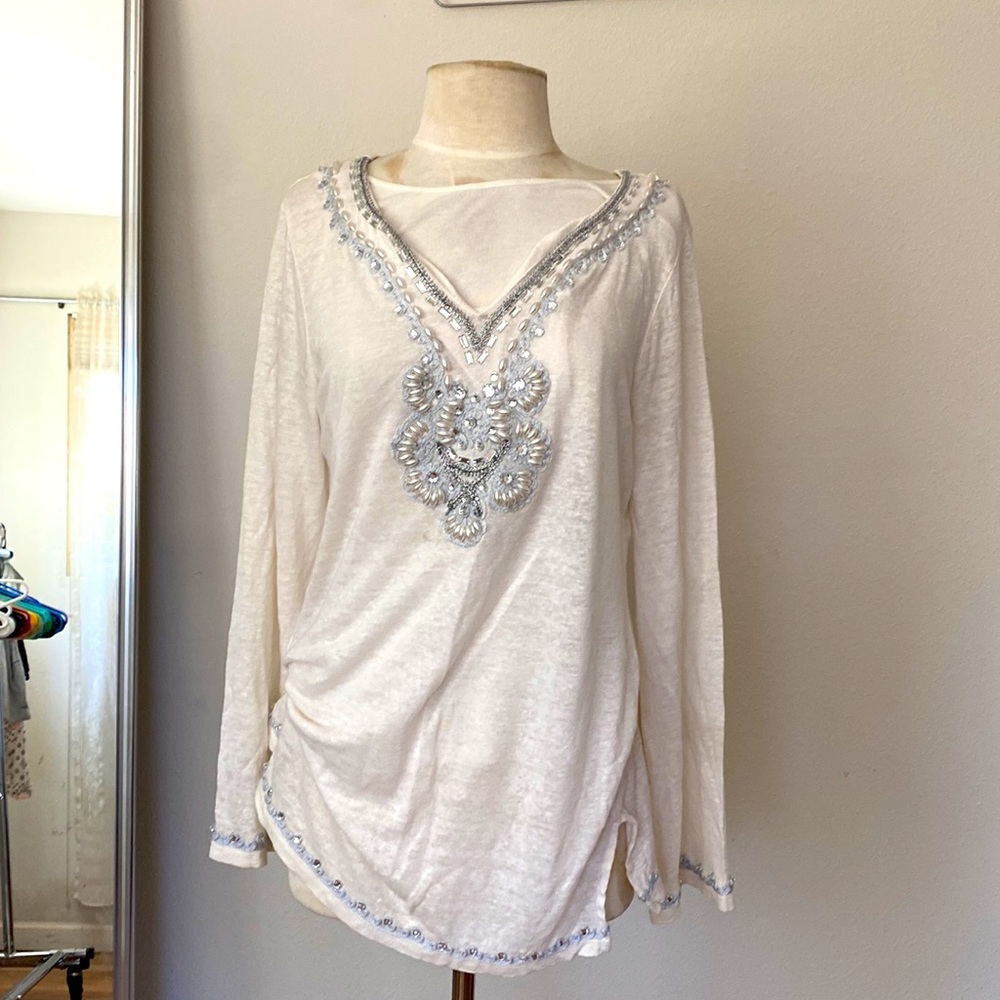 Embellished top - Picture 2 of 10